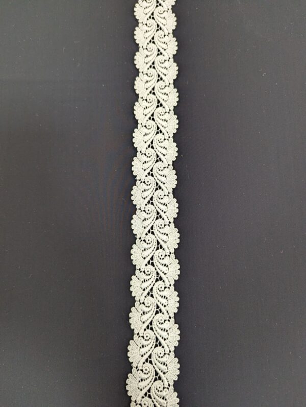 Spitzenband Emilia White 4cm Final